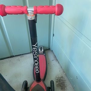 3 wheel adjustable lean and glide scooter-SOLD